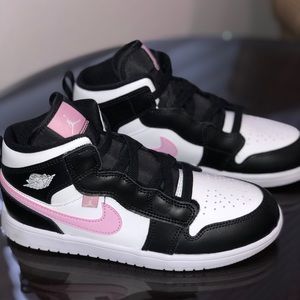 Nike Jordan 1 youth